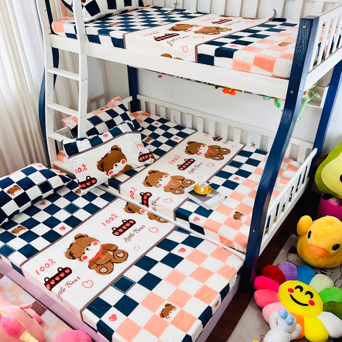 91家纺网 家纺一手货源 找家纺 小虾米 2023新款上下床加厚牛奶绒床笠 快乐熊宝