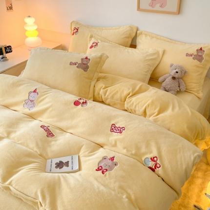 23直播新款秋冬高克重刺绣牛奶绒四件套小熊系列提供买家秀 小熊奶油黄