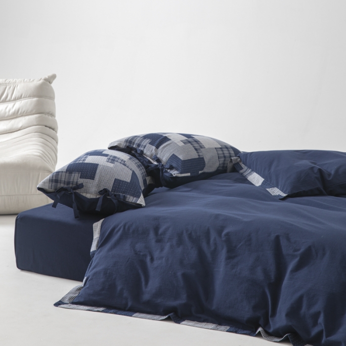 91家纺网 家纺一手货源 找家纺 安莱生活 2023新款简约拼布田园拼边四件套 藏青