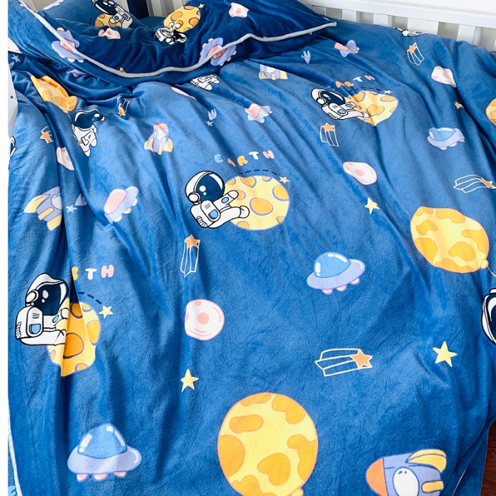 91家纺网 家纺一手货源 找家纺 小虾米 2023新款上下床加厚牛奶绒被套 遨游太空