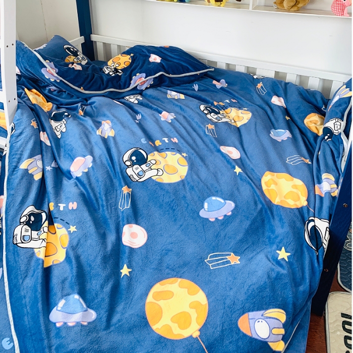 91家纺网 家纺一手货源 找家纺 小虾米 2023新款上下床加厚牛奶绒被套 遨游太空