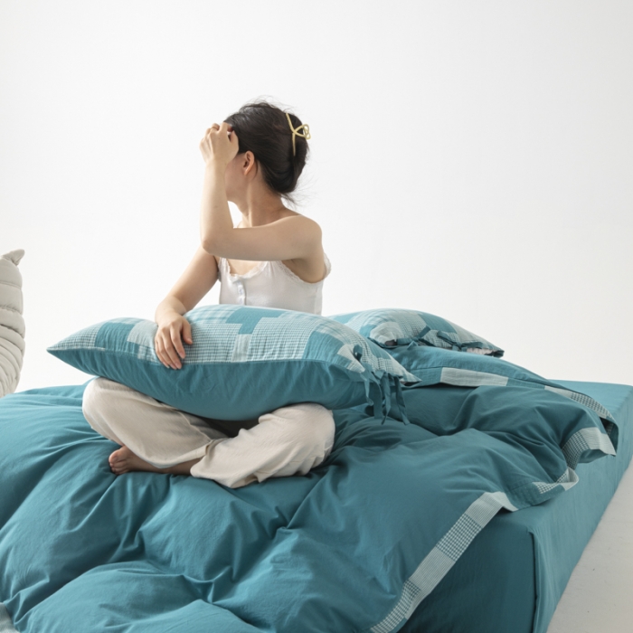 91家纺网 家纺一手货源 找家纺 安莱生活 2023新款简约拼布田园拼边四件套 乌兰