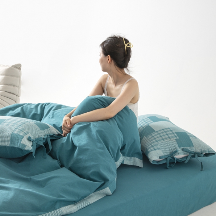 91家纺网 家纺一手货源 找家纺 安莱生活 2023新款简约拼布田园拼边四件套 乌兰