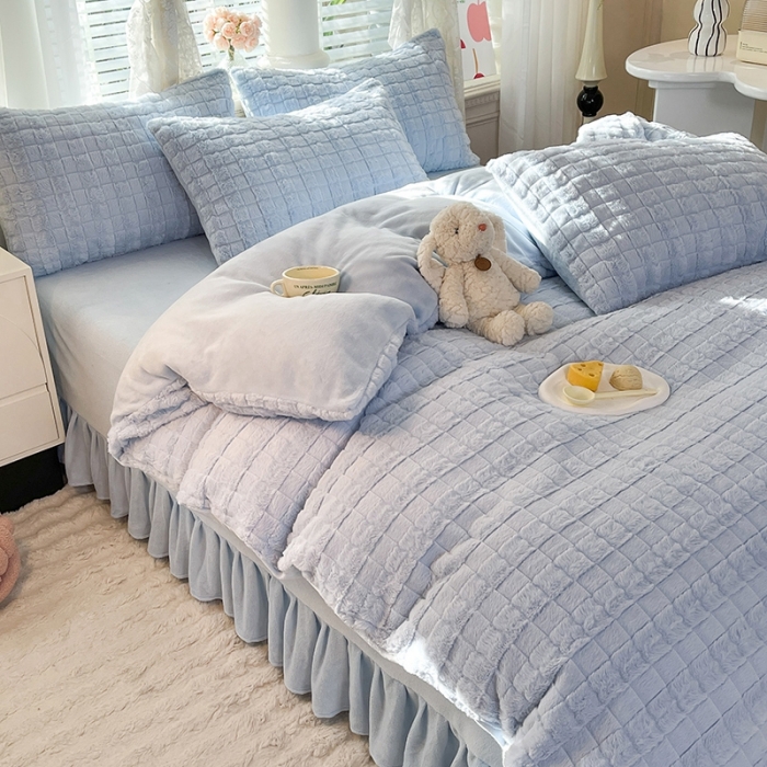 91家纺网 家纺一手货源 找家纺 欧冠家纺 2023新款高克重兔绒牛奶绒四件套 天空蓝