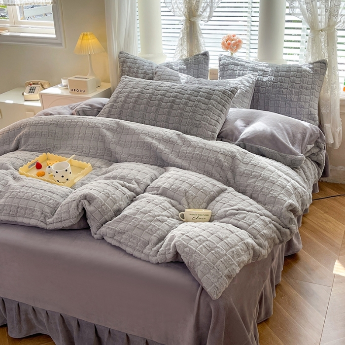 91家纺网 家纺一手货源 找家纺 欧冠家纺 2023新款高克重兔绒牛奶绒四件套 优雅灰