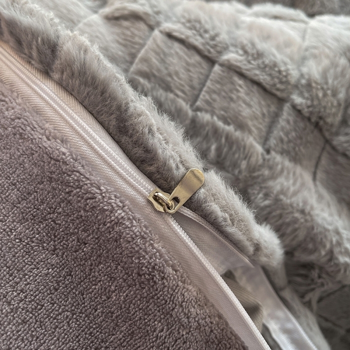 91家纺网 家纺一手货源 找家纺 欧冠家纺 2023新款高克重兔绒牛奶绒四件套 优雅灰