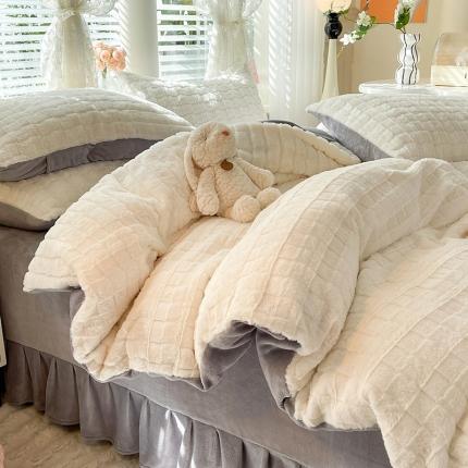 91家纺网 家纺一手货源 找家纺 欧冠家纺 2023新款高克重兔绒牛奶绒四件套 月光白灰