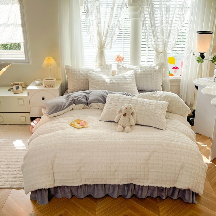 91家纺网 家纺一手货源 找家纺 欧冠家纺 2023新款高克重兔绒牛奶绒四件套 月光白灰