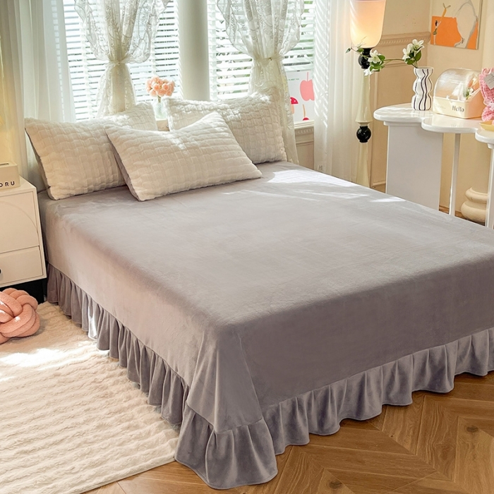 91家纺网 家纺一手货源 找家纺 欧冠家纺 2023新款高克重兔绒牛奶绒四件套 月光白灰