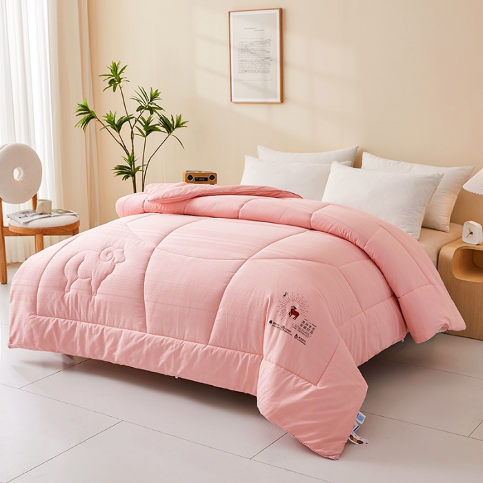 91家纺网 家纺一手货源 找家纺 薇玛仕 2023新款澳洲羊毛纯棉羊毛被 被子被芯 粉玉