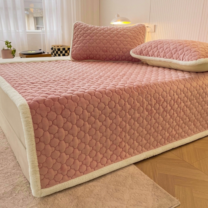 91家纺网 家纺一手货源 找家纺 初心 2023新款A类素色牛奶绒加厚夹棉床垫床褥子 豆沙粉