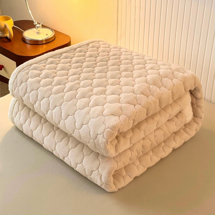 91家纺网 家纺一手货源 找家纺 初心 2023新款A类素色牛奶绒加厚夹棉床垫床褥子 奶咖