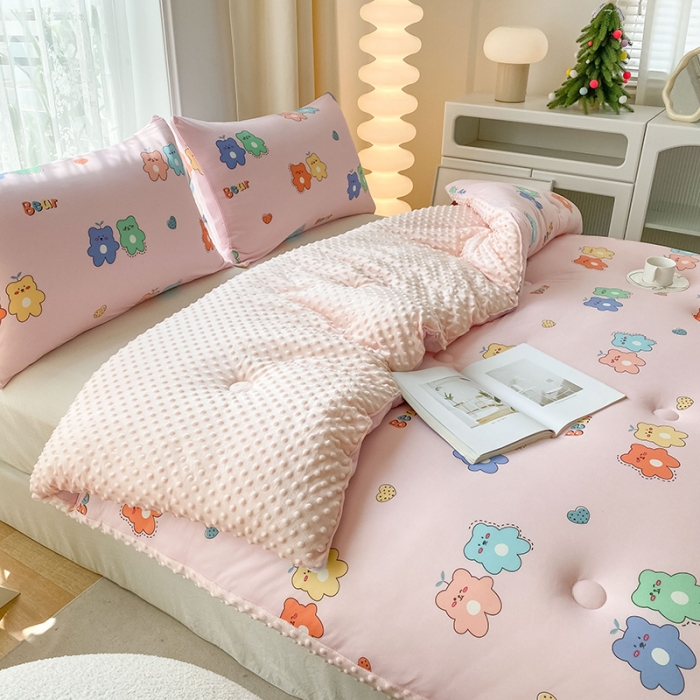 91家纺网 家纺一手货源 找家纺 （总）天瑜家纺 2023新款针织豆豆绒冬被