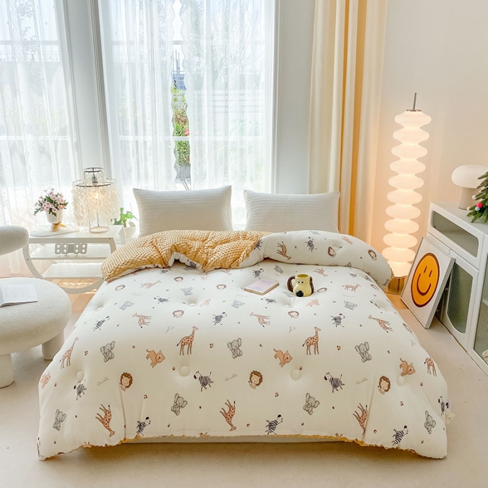 91家纺网 家纺一手货源 找家纺 天瑜家纺 2023新款针织豆豆绒冬被 动物乐园