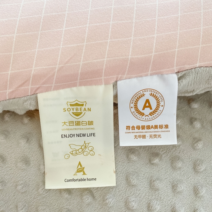 91家纺网 家纺一手货源 找家纺 天瑜家纺 2023新款针织豆豆绒冬被 豆沙小格