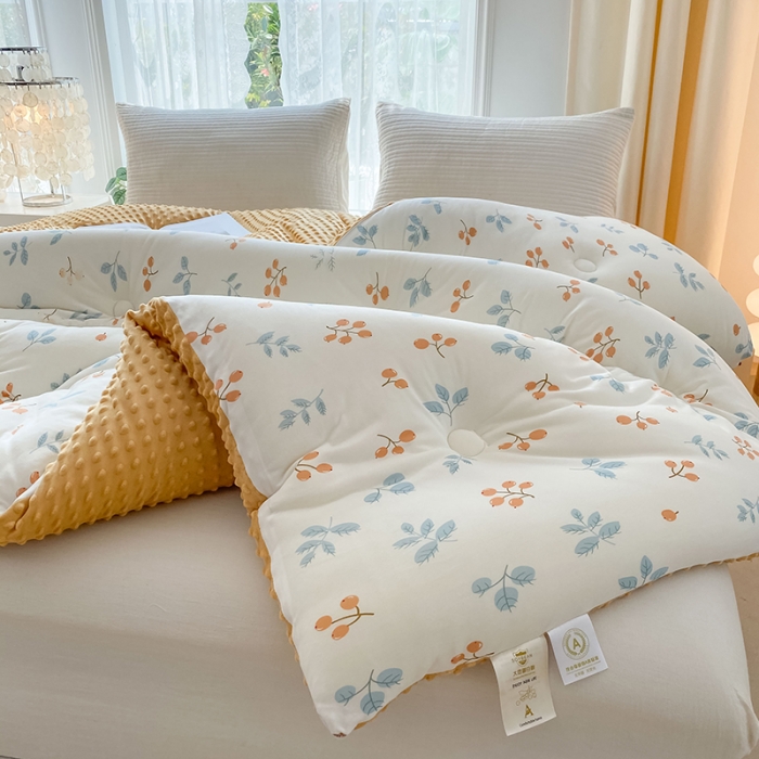 91家纺网 家纺一手货源 找家纺 天瑜家纺 2023新款针织豆豆绒冬被 小金果