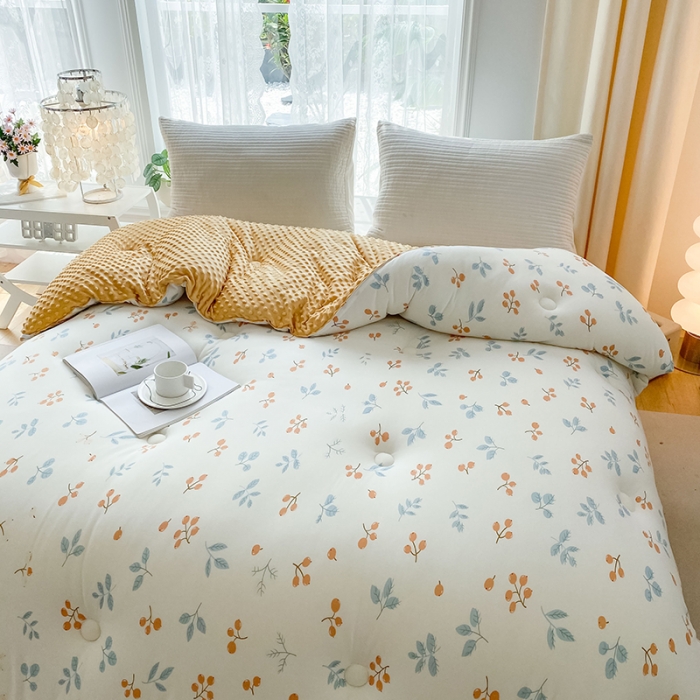 91家纺网 家纺一手货源 找家纺 天瑜家纺 2023新款针织豆豆绒冬被 小金果