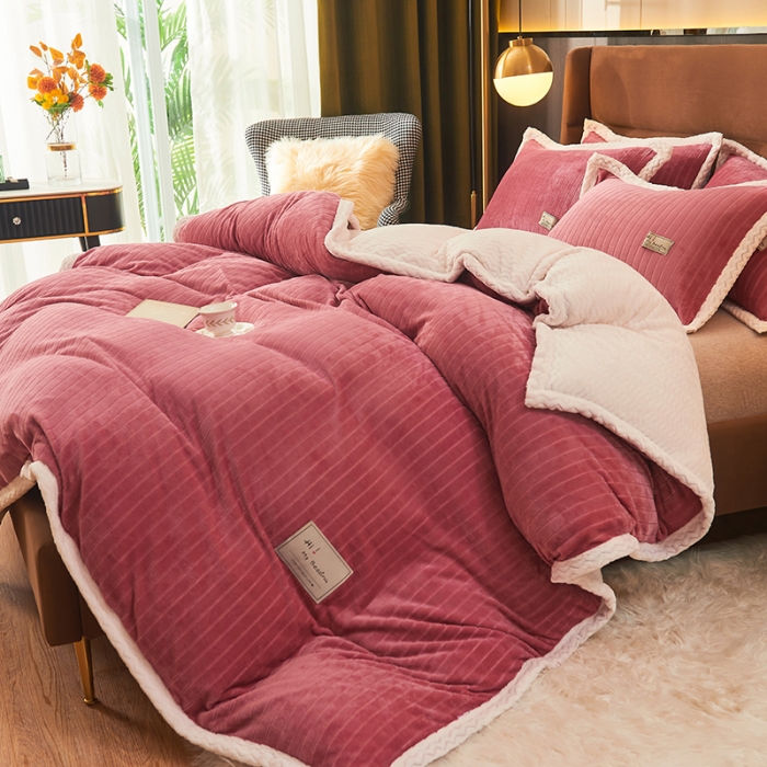 91家纺网 家纺一手货源 找家纺 全季家居 2023新款纯色印花抗静电大包边牛奶绒贝贝绒单被套 豆沙