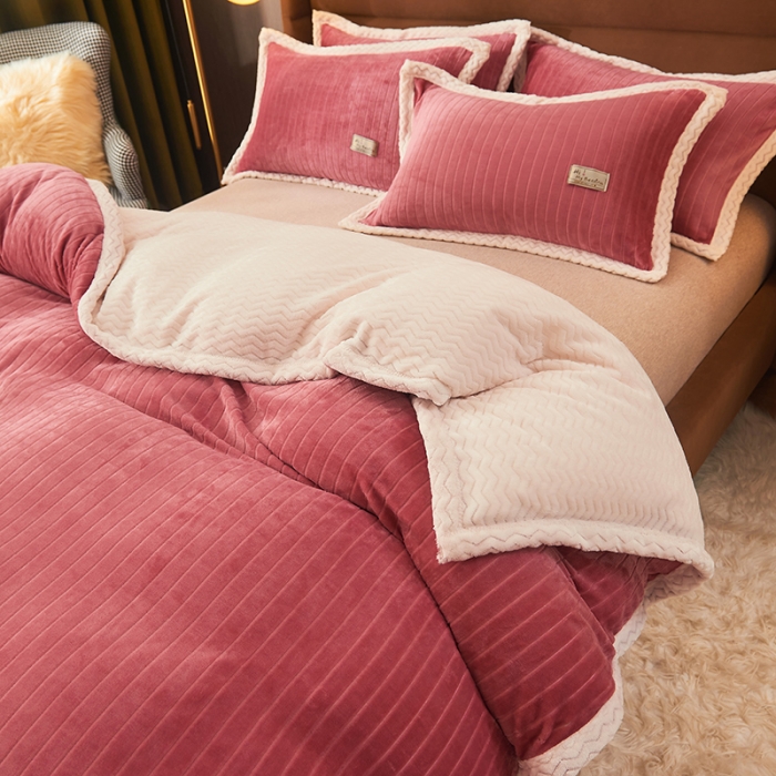 91家纺网 家纺一手货源 找家纺 全季家居 2023新款纯色印花抗静电大包边牛奶绒贝贝绒单被套 豆沙