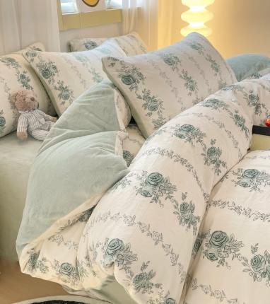 91家纺网 家纺一手货源 找家纺 （总）梦柏家纺 2023新款高克重牛奶绒印花四件套