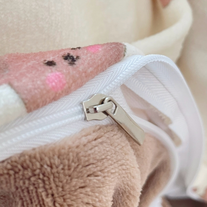 91家纺网 家纺一手货源 找家纺 梦柏家纺 2023新款高克重牛奶绒印花四件套 笨笨熊