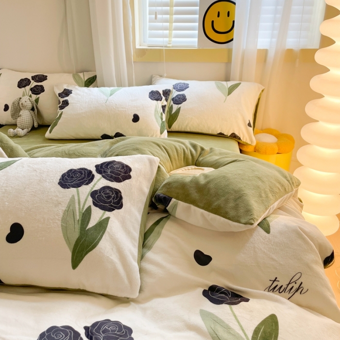 91家纺网 家纺一手货源 找家纺 梦柏家纺 2023新款高克重牛奶绒印花四件套 海岛玫瑰