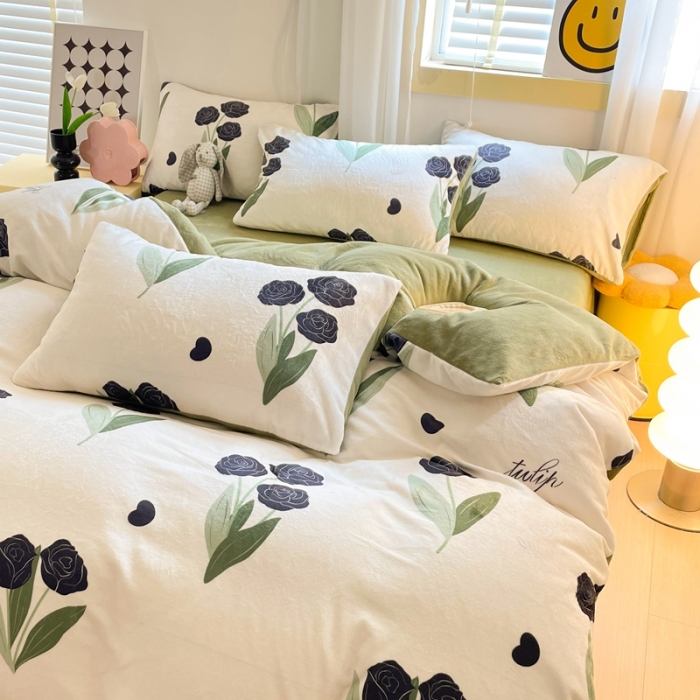 91家纺网 家纺一手货源 找家纺 梦柏家纺 2023新款高克重牛奶绒印花四件套 海岛玫瑰