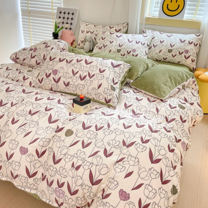 91家纺网 家纺一手货源 找家纺 梦柏家纺 2023新款高克重牛奶绒印花四件套 花海