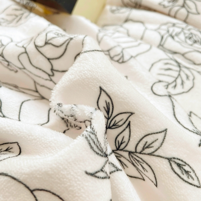 91家纺网 家纺一手货源 找家纺 梦柏家纺 2023新款高克重牛奶绒印花四件套 花艺