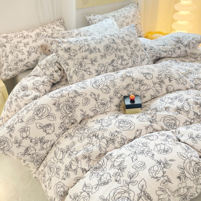 91家纺网 家纺一手货源 找家纺 梦柏家纺 2023新款高克重牛奶绒印花四件套 花艺