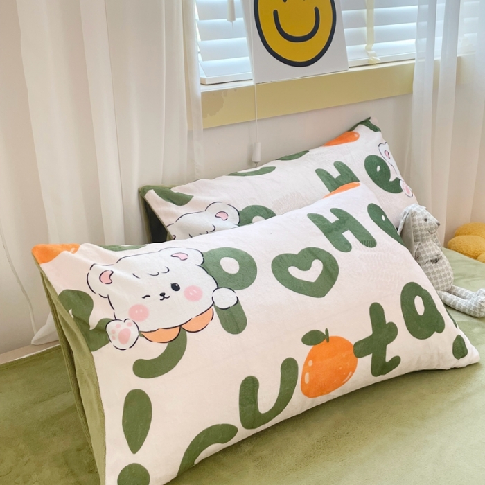 91家纺网 家纺一手货源 找家纺 梦柏家纺 2023新款高克重牛奶绒印花四件套 可爱狗