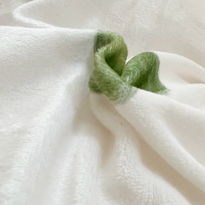 91家纺网 家纺一手货源 找家纺 梦柏家纺 2023新款高克重牛奶绒印花四件套 绿色爱心