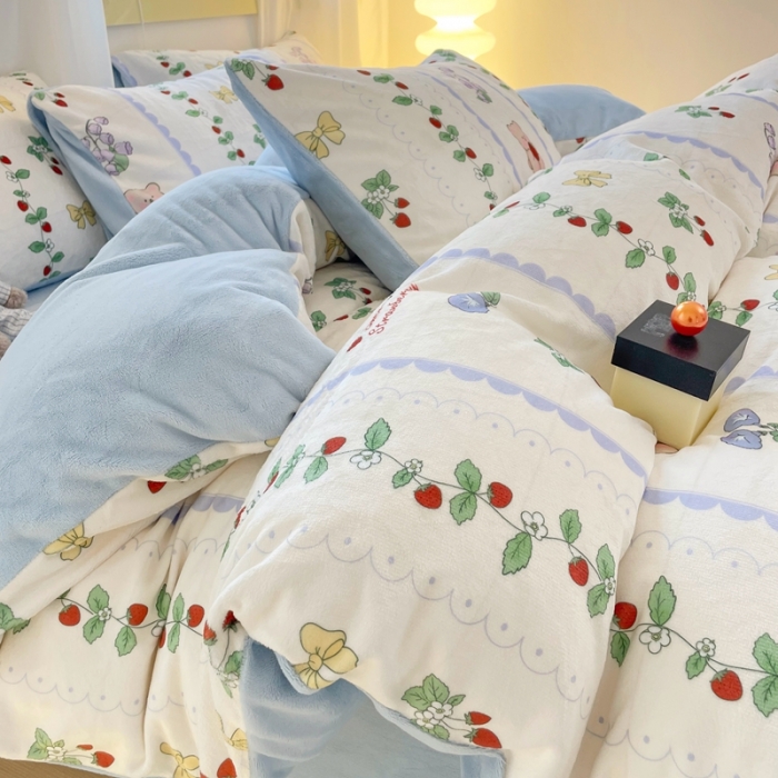 91家纺网 家纺一手货源 找家纺 梦柏家纺 2023新款高克重牛奶绒印花四件套 芊芊熊意