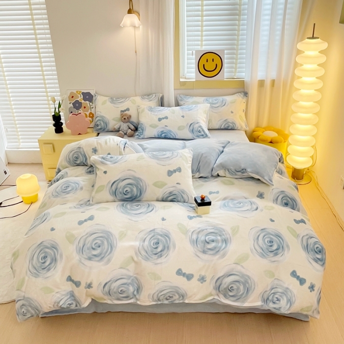 91家纺网 家纺一手货源 找家纺 梦柏家纺 2023新款高克重牛奶绒印花四件套 西西花海