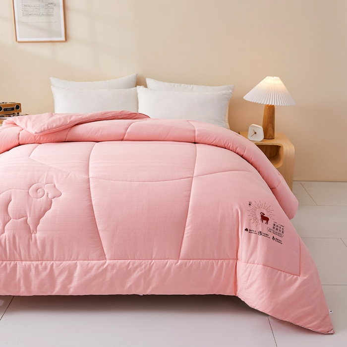 91家纺网 家纺一手货源 找家纺 薇玛仕 2023新款100%澳洲羊毛纯棉羊毛被 粉玉