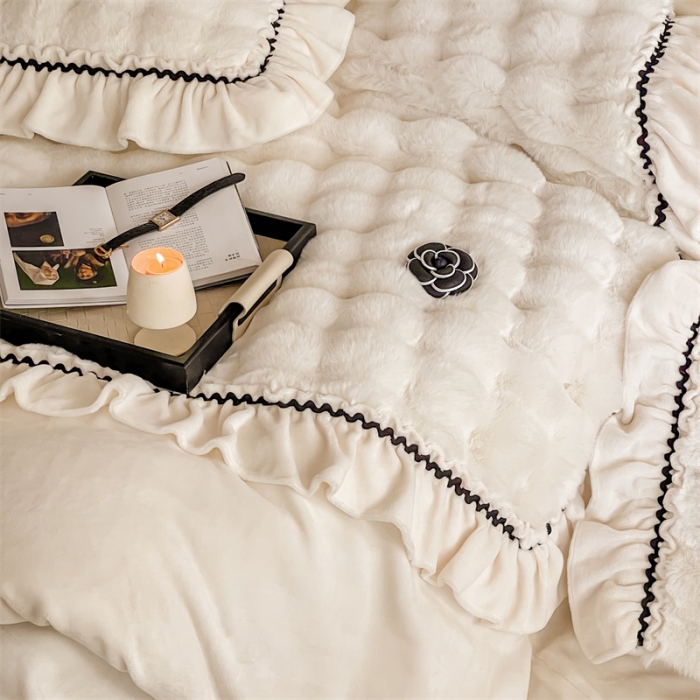 91家纺网 家纺一手货源 找家纺 婳庭家居  2023新款山茶花兔兔绒系列四件套 山茶花-米白