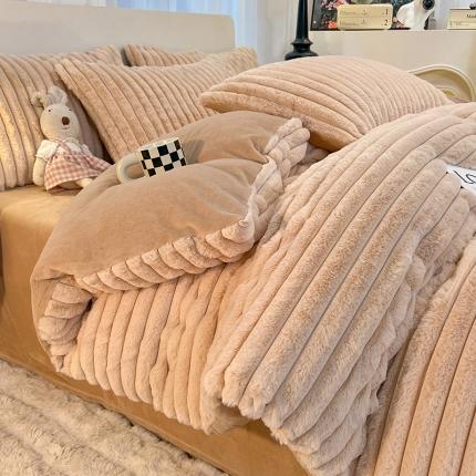 91家纺网 家纺一手货源 找家纺 （总）经年 2025新款兔兔绒牛奶绒抽条款四件套