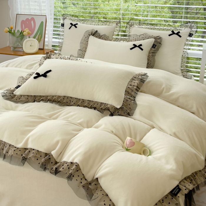 91家纺网 家纺一手货源 找家纺 （总）2025新款牛奶绒雕花四件套-KK小姐