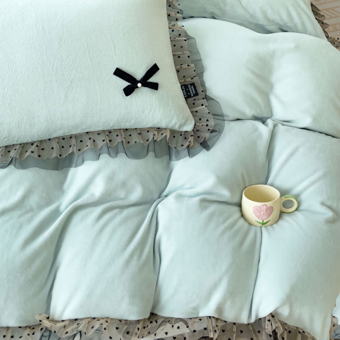 91家纺网 家纺一手货源 找家纺 2025新款牛奶绒雕花四件套-KK小姐 蓝