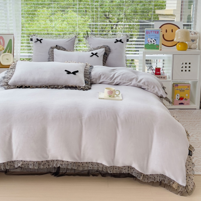 91家纺网 家纺一手货源 找家纺 2025新款牛奶绒雕花四件套-KK小姐 浅灰