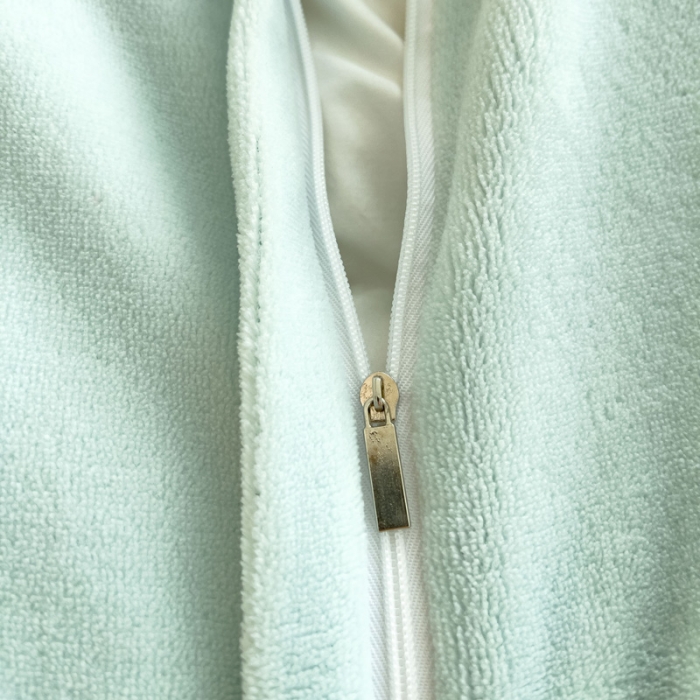 91家纺网 家纺一手货源 找家纺 2025新款牛奶绒雕花四件套-KK小姐 水绿