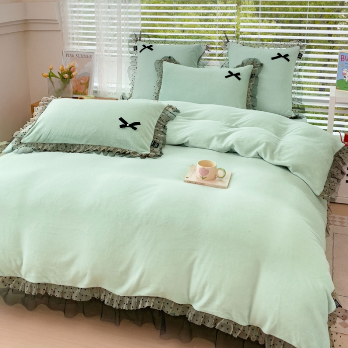 91家纺网 家纺一手货源 找家纺 2025新款牛奶绒雕花四件套-KK小姐 水绿