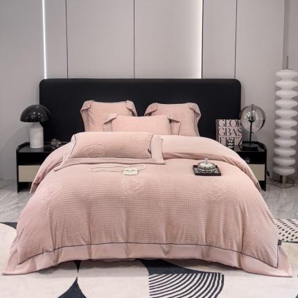 91家纺网 家纺一手货源 找家纺 （总）2025新款牛奶绒雕花四件套-浪漫花艺