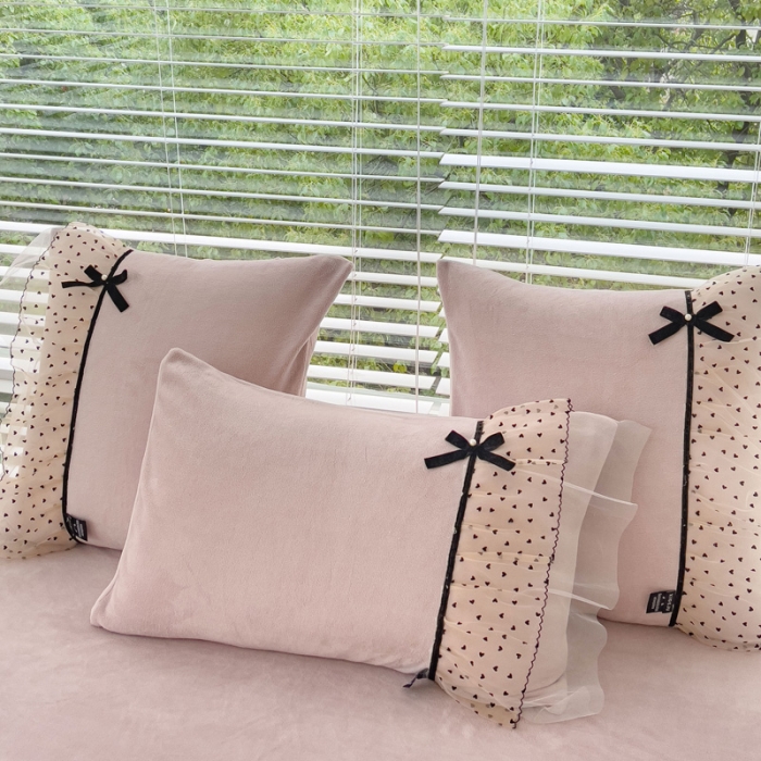 91家纺网 家纺一手货源 找家纺 2025新款牛奶绒拼纱四件套-洛可可 粉紫