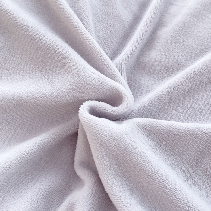 91家纺网 家纺一手货源 找家纺 2025新款牛奶绒拼纱四件套-洛可可 浅灰色