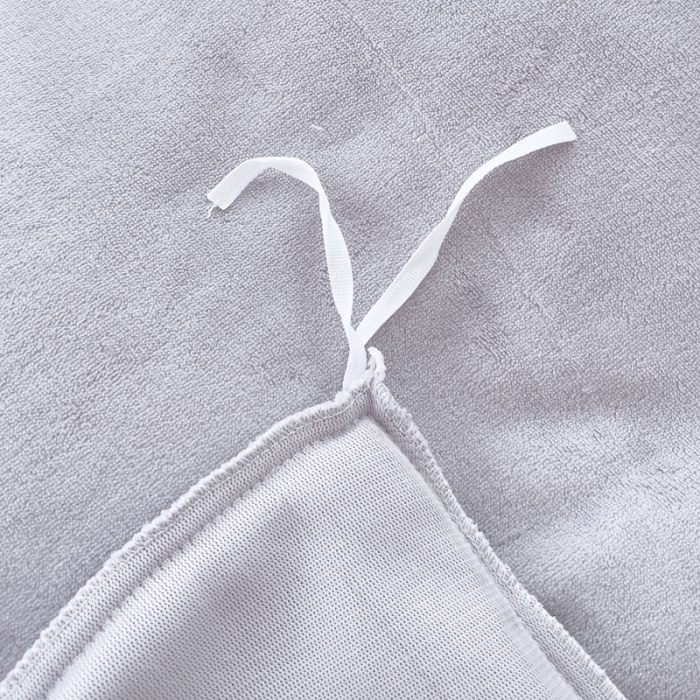 91家纺网 家纺一手货源 找家纺 2025新款牛奶绒拼纱四件套-洛可可 浅灰色