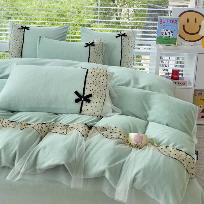 91家纺网 家纺一手货源 找家纺 2025新款牛奶绒拼纱四件套-洛可可 水绿