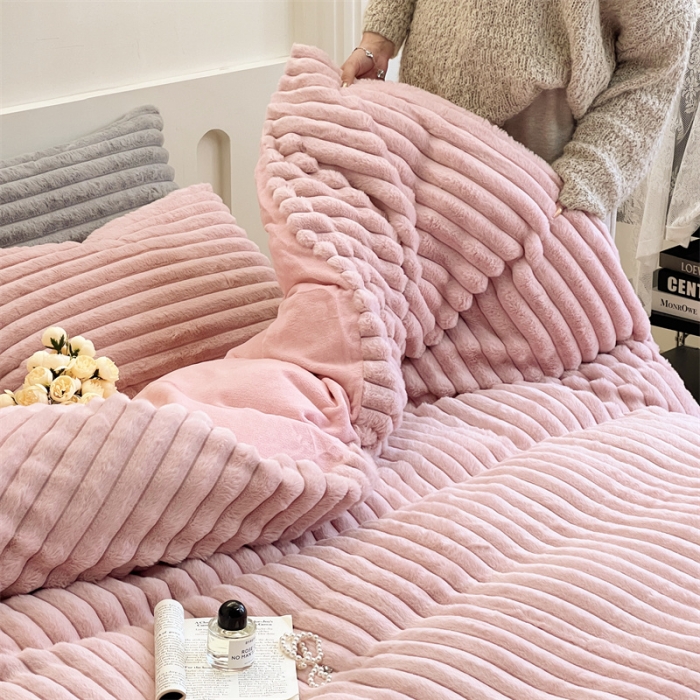 91家纺网 家纺一手货源 找家纺 安莱生活 2023新款秋冬皮草兔毛四件套 橡皮粉