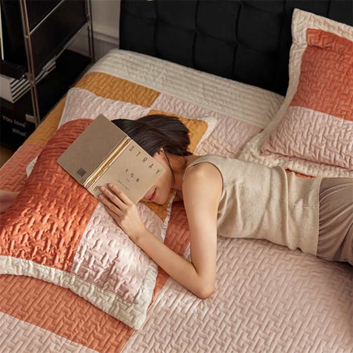 91家纺网 家纺一手货源 找家纺 （总）安莱生活 2023新款原创多功能创意拼块水晶绒荷兰绒天鹅绒毯床盖系列