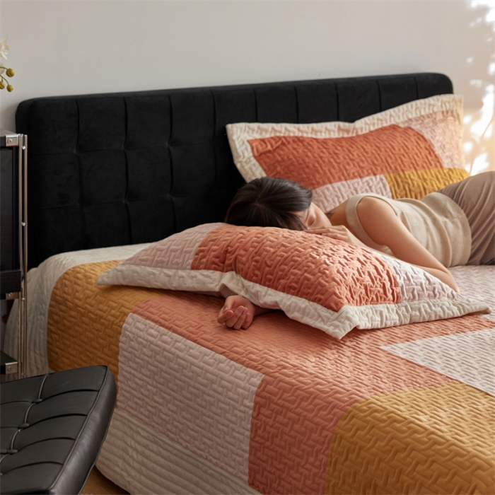 91家纺网 家纺一手货源 找家纺 安莱生活 2023新款原创多功能创意拼块水晶绒荷兰绒天鹅绒毯床盖系列 拼块橘